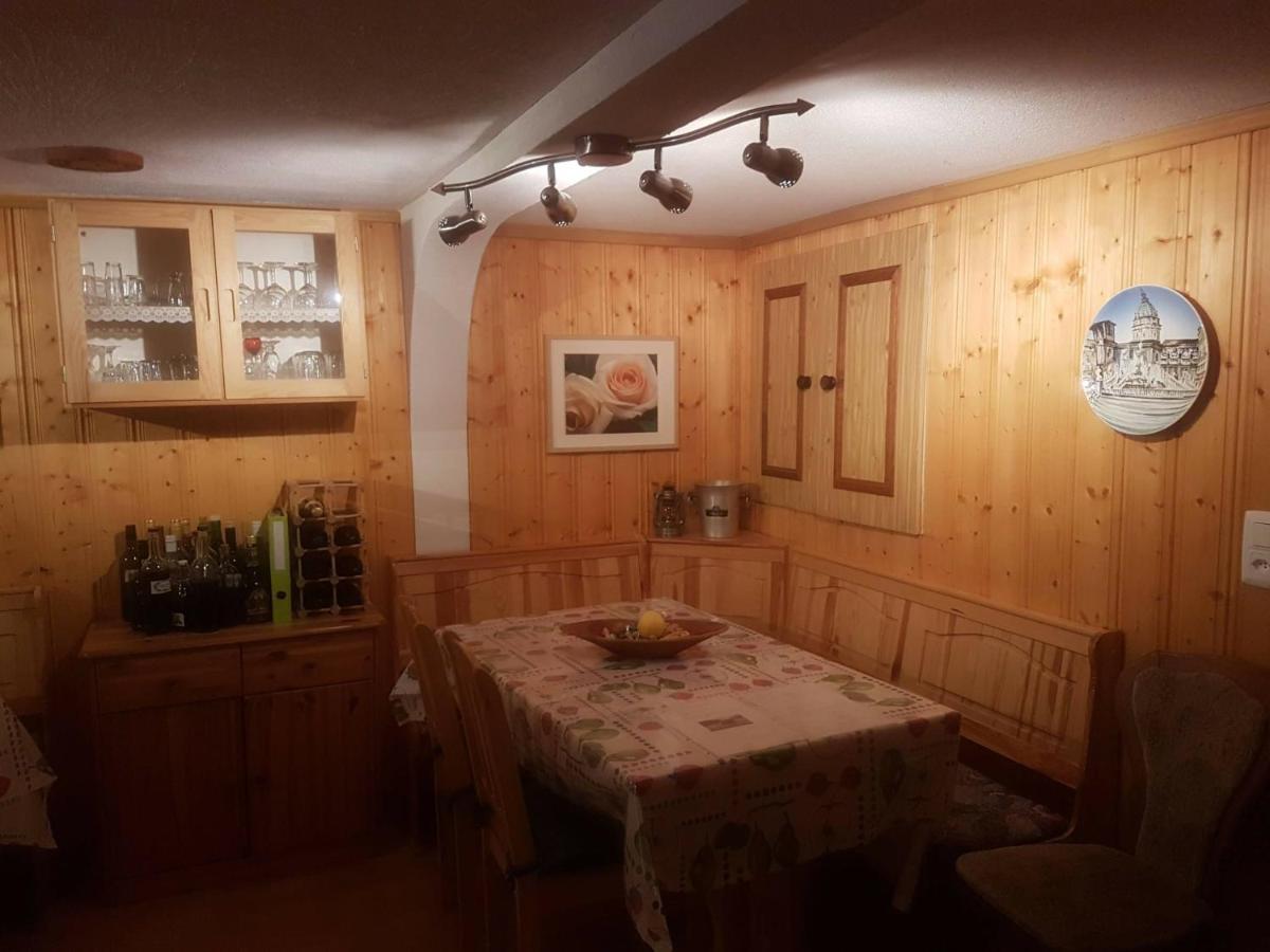 Walser Chalet Casa Paterna Disentis Bagian luar foto