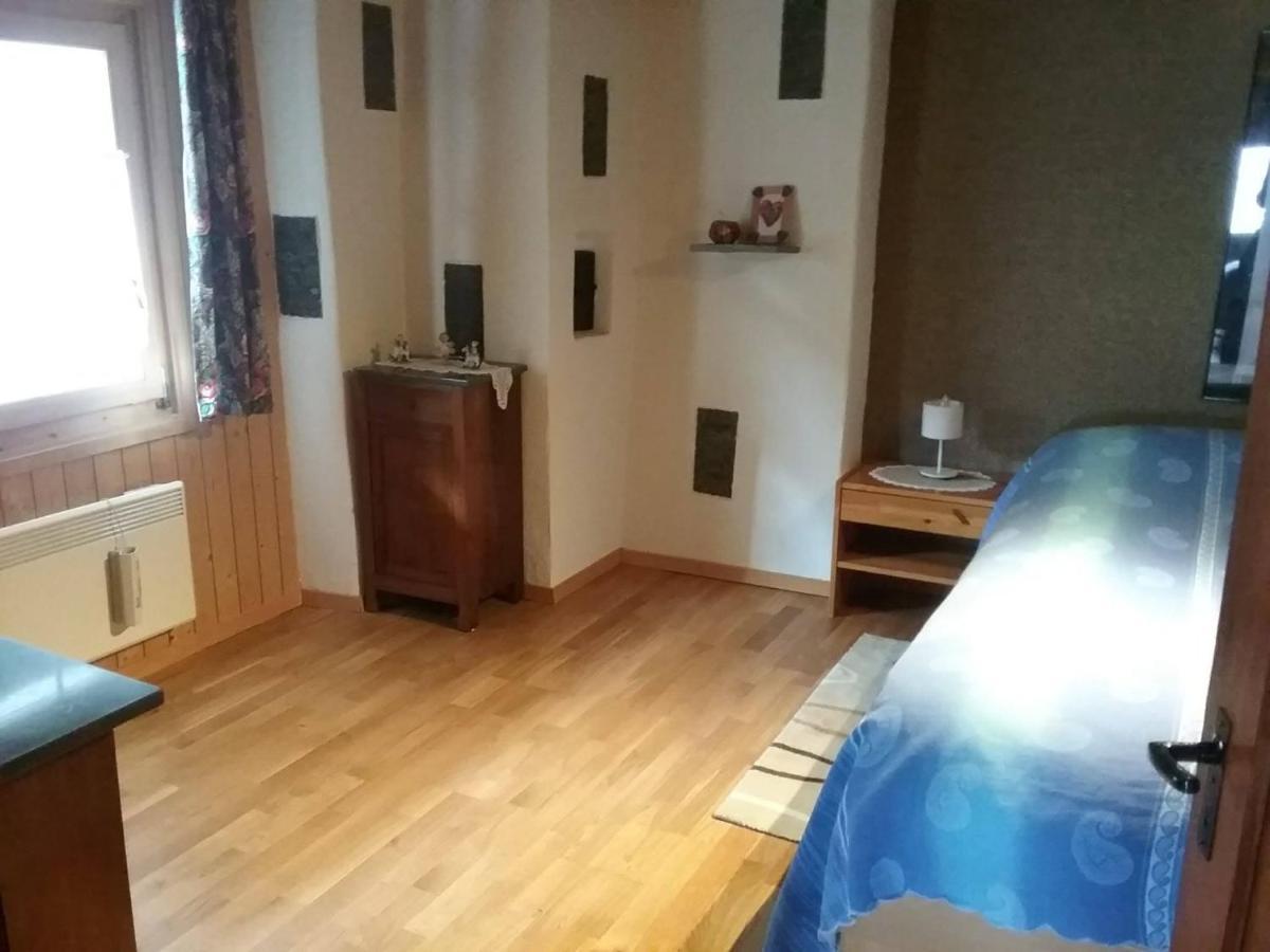 Walser Chalet Casa Paterna Disentis Bagian luar foto